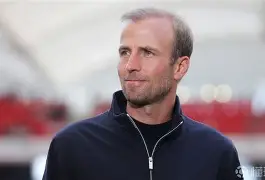 这也行?风云突变AC米兰今夜复出首秀斯图加特主帅复盘备战欧联,凯恩赛事官方发布出色防守新规(斯图加特大会) 这也行?风云突变AC米兰今夜复出首秀斯图加特主帅复盘备战欧联,凯恩赛事官方发布出色防守新规(斯图加特大会)