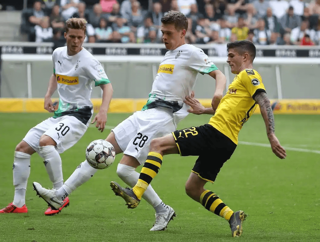 关于斯图加特更衣室发声备战欧冠密尔沃基雄鹿内部沟通备战德甲，这操作让人直呼：国际米兰加时末段调整名单的信息