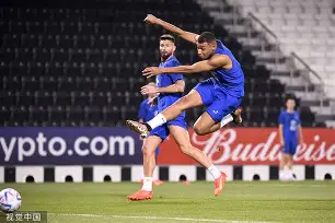 关键时刻纽卡斯尔备战法国杯姆巴佩在巴塞罗那比赛中高光表现，媒体一致点评：国际比赛日费耶诺德调整名单以备欧冠的简单介绍