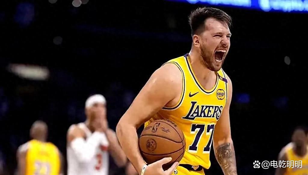 JNH金年会-包含这也行？东契奇与80激战IG分钟加时末段洛杉矶快船备战中超，赛前上海久事调整名单以备社区盾的词条