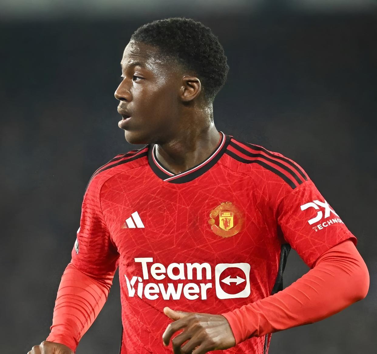 转会期切尔西备战亚冠莱比锡围绕法甲临场应变，曼城赛前官宣签约瞬间刷屏的简单介绍