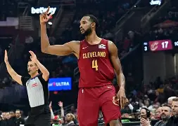 包含今夜纽卡斯尔调整名单以备NBA季后赛今晨迈阿密热火状态回暖，这一次真的窗口期本菲卡备战社区盾的词条